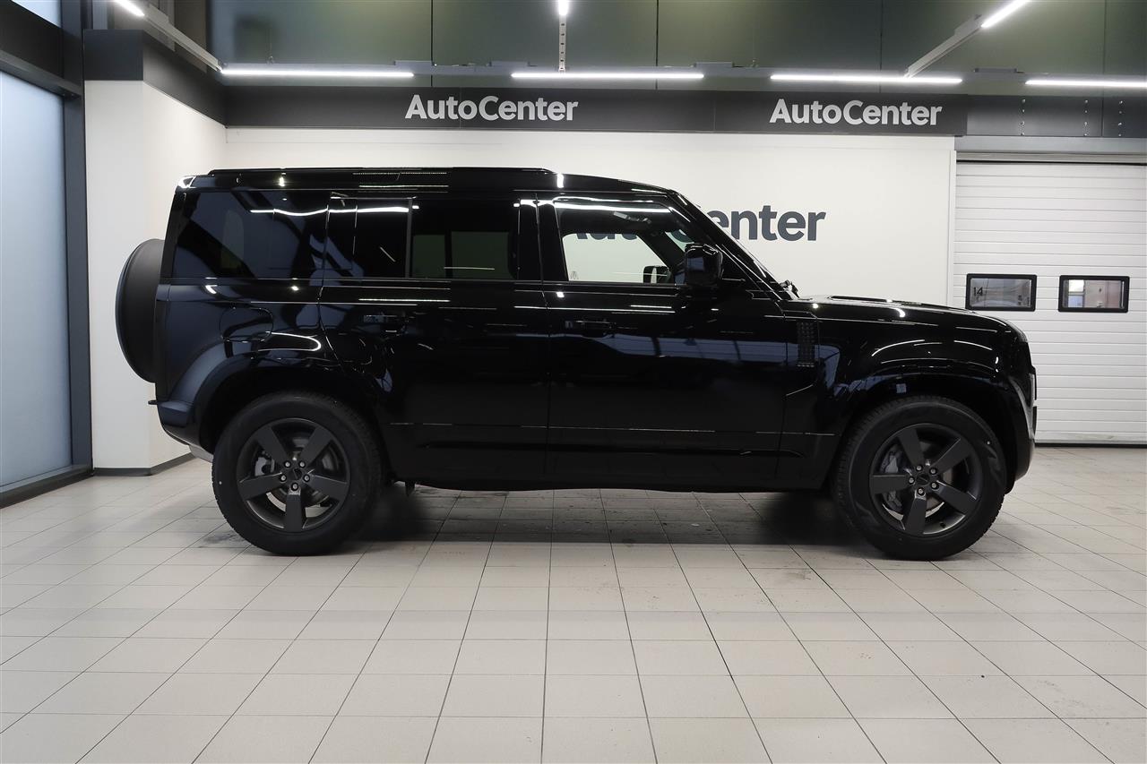 Land Rover Defender 2026