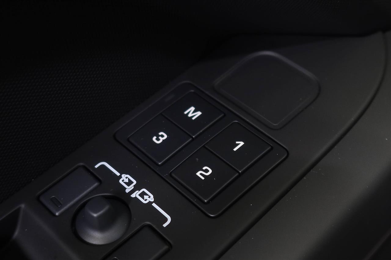 Land Rover Defender 2026