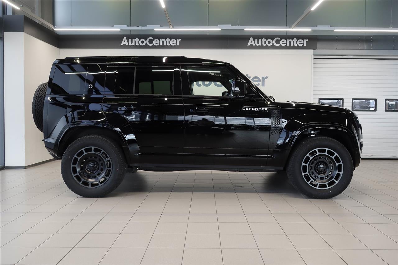 Land Rover Defender 2026