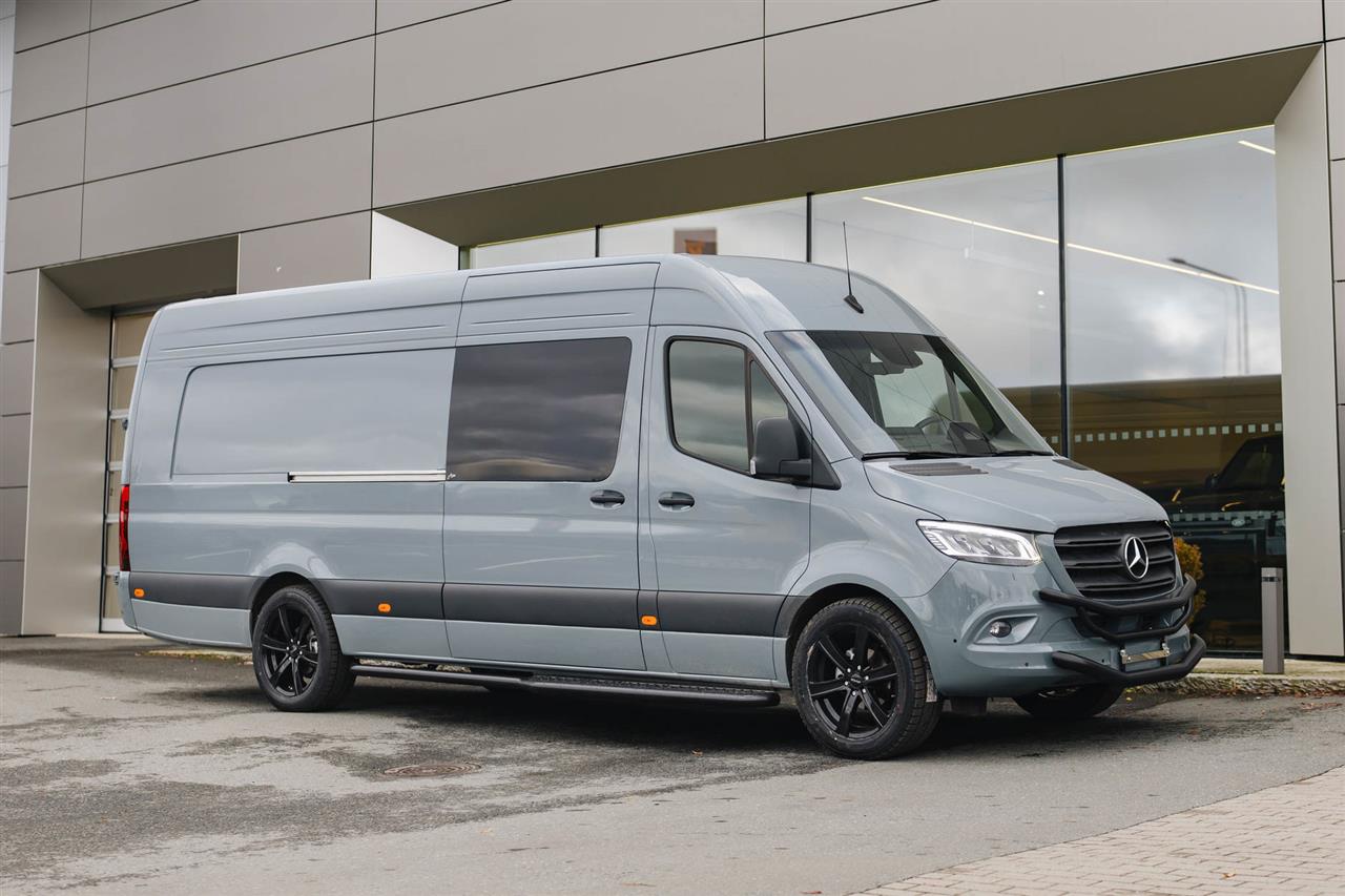 Mercedes-Benz Sprinter 2025