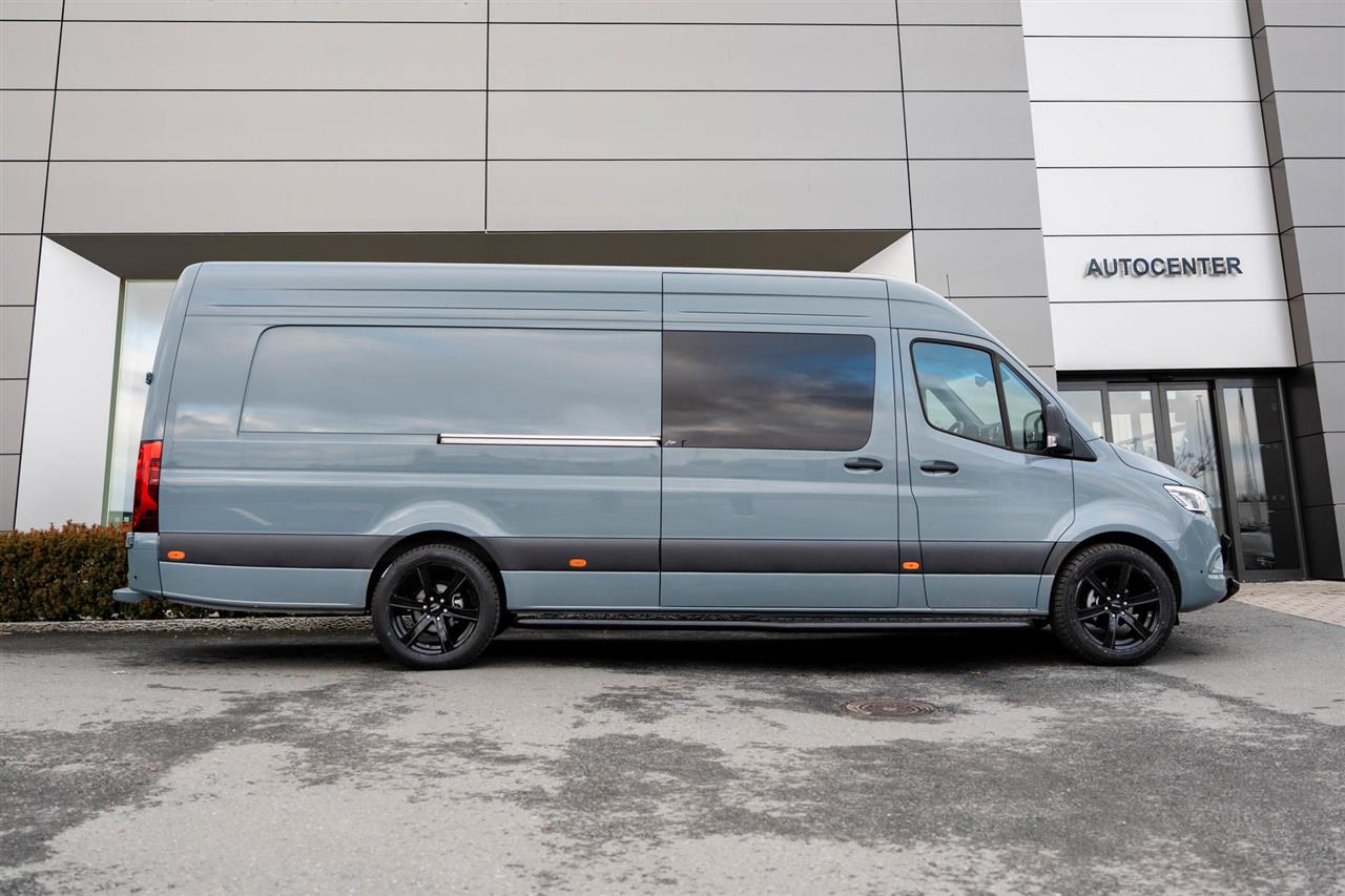 Mercedes-Benz Sprinter 2025