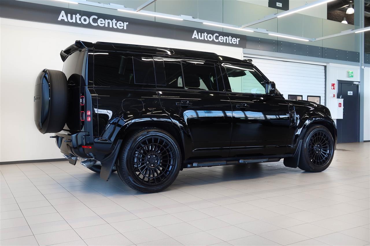 Land Rover Defender 2025