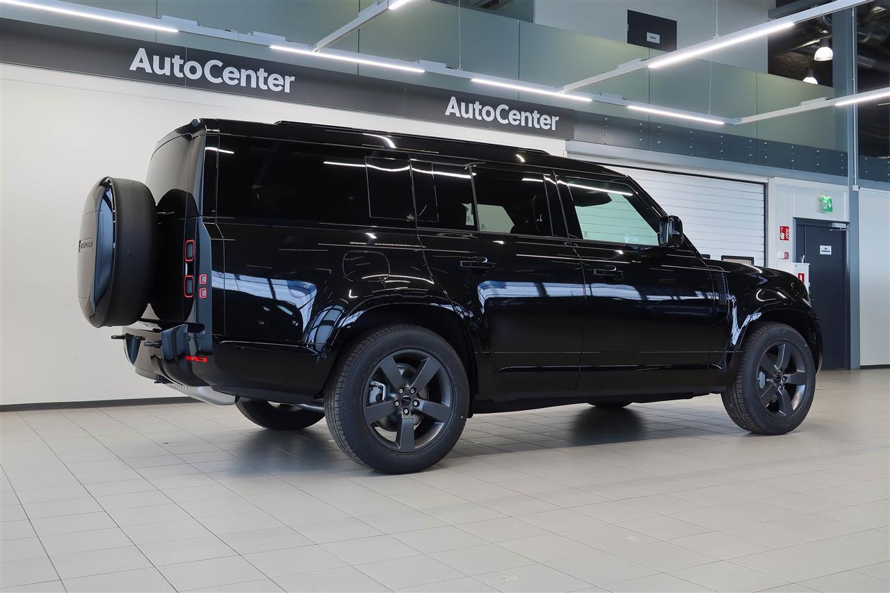 Land Rover Defender 2026