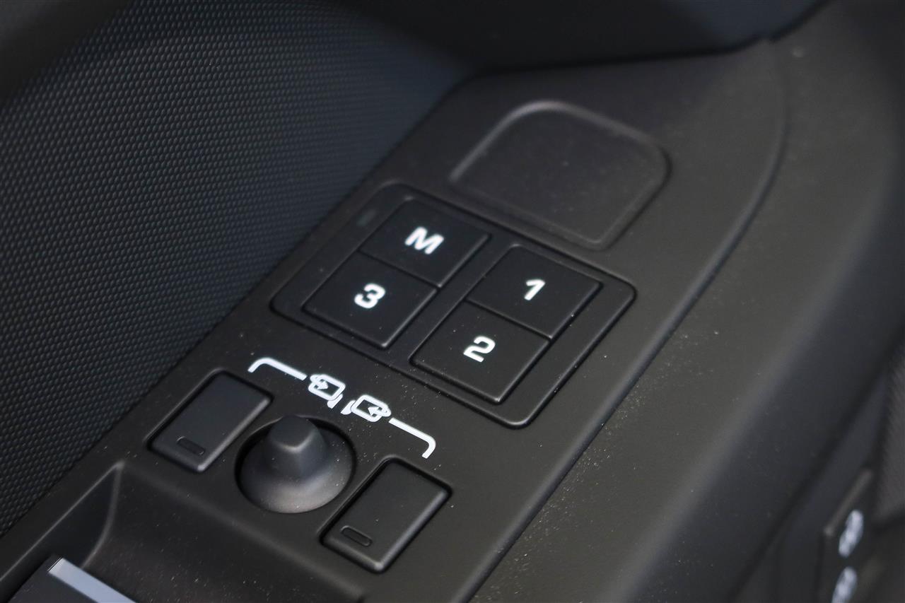 Land Rover Defender 2026