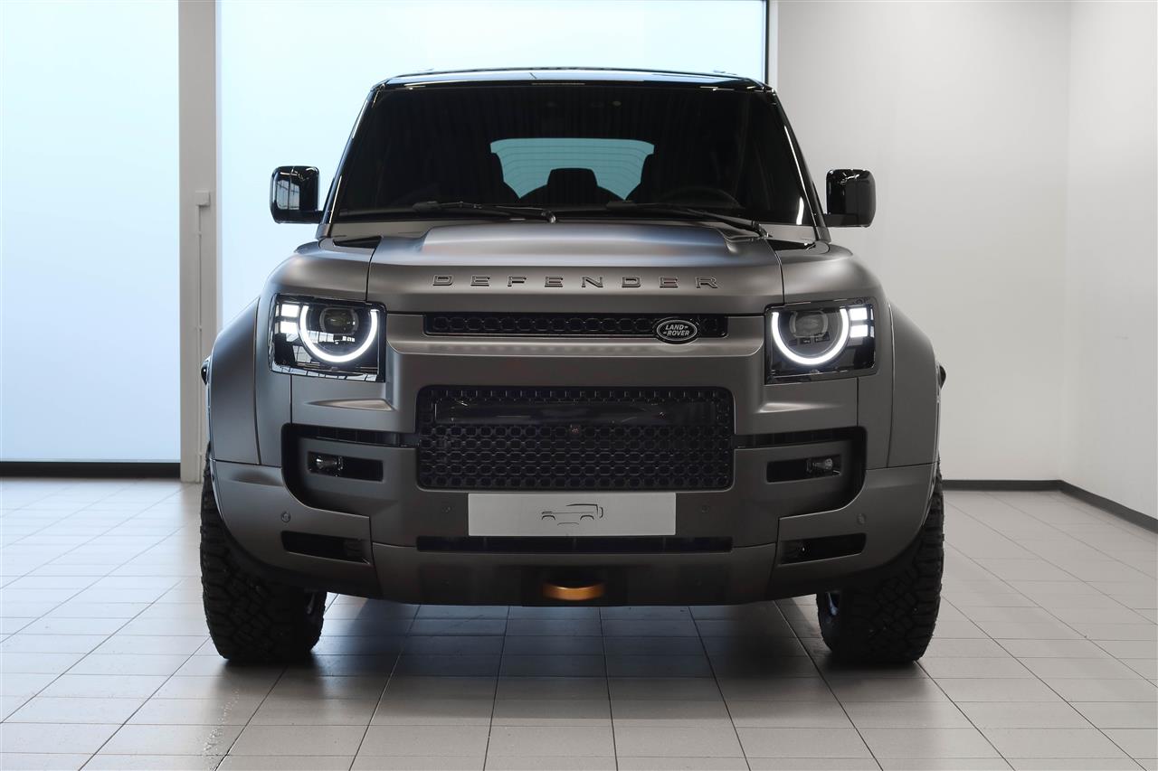 Land Rover Defender 2026