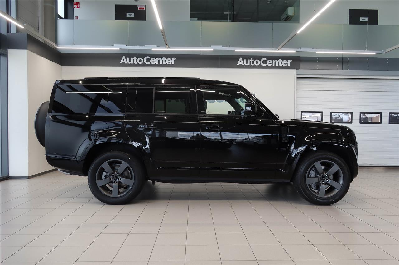 Land Rover Defender 2026