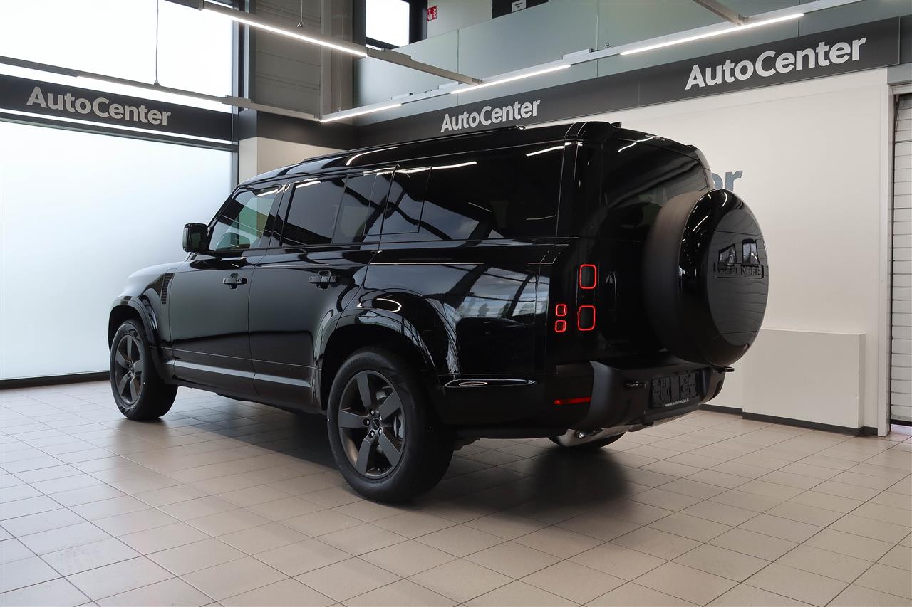 Land Rover Defender 2026
