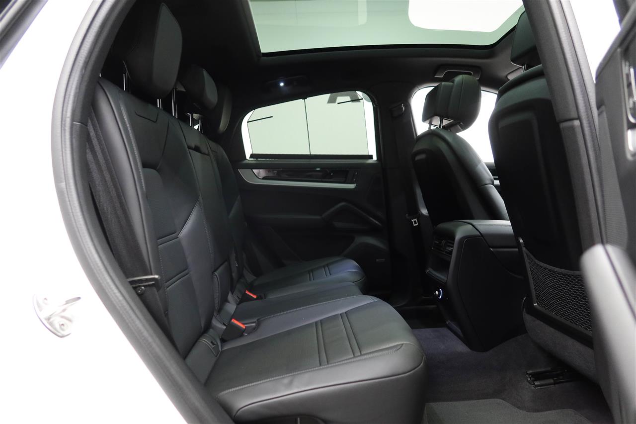 Porsche Cayenne 2024