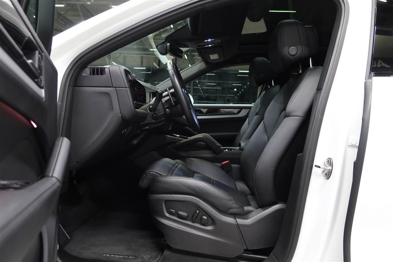 Porsche Cayenne 2024