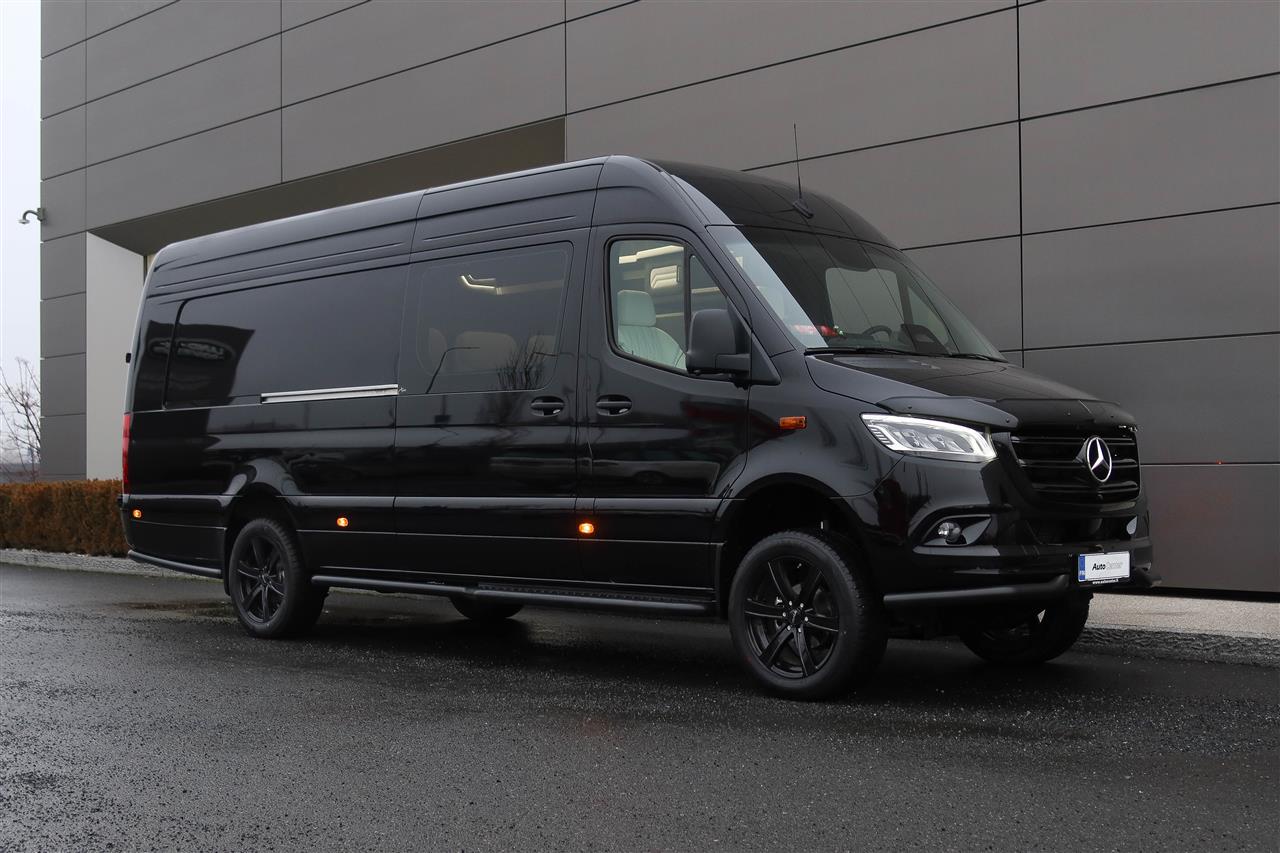 Mercedes-Benz Sprinter 2025