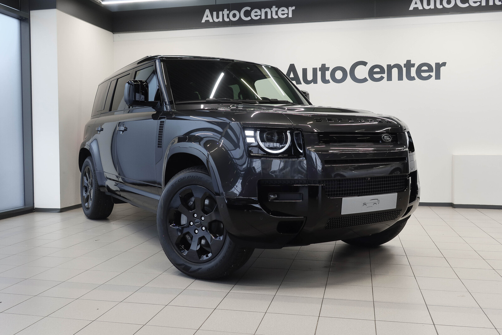 Land Rover Defender 2026