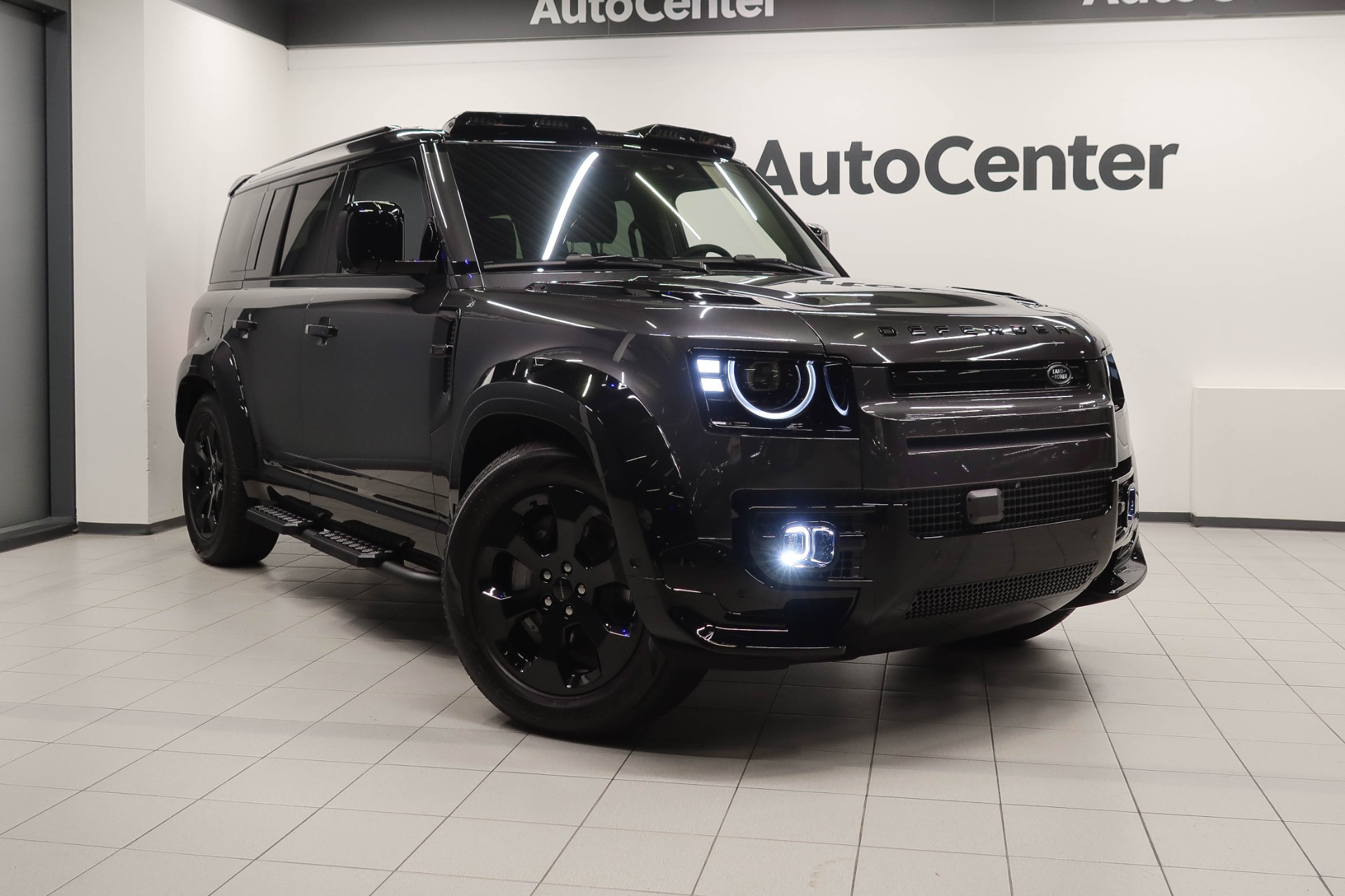 Land Rover Defender 2026