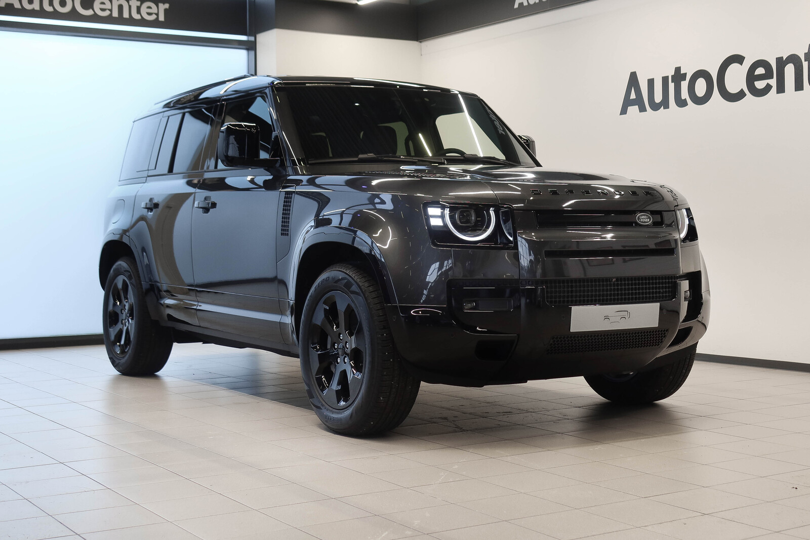 Land Rover Defender 2026