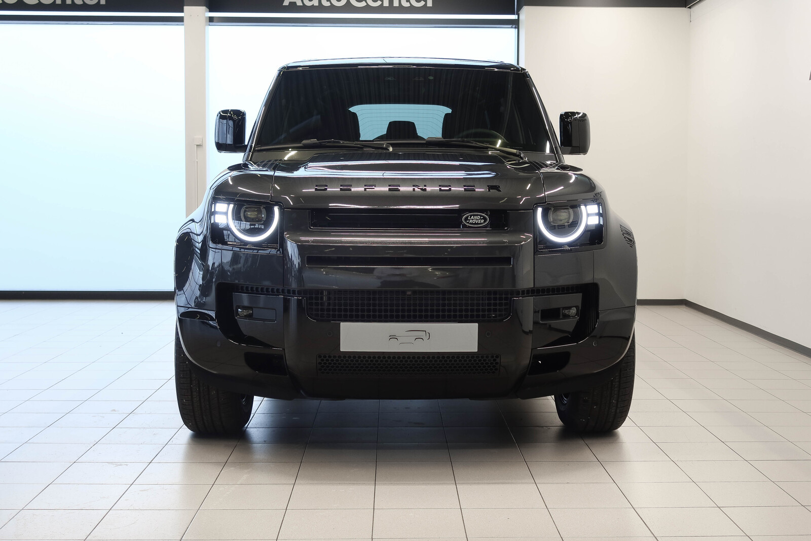 Land Rover Defender 2026