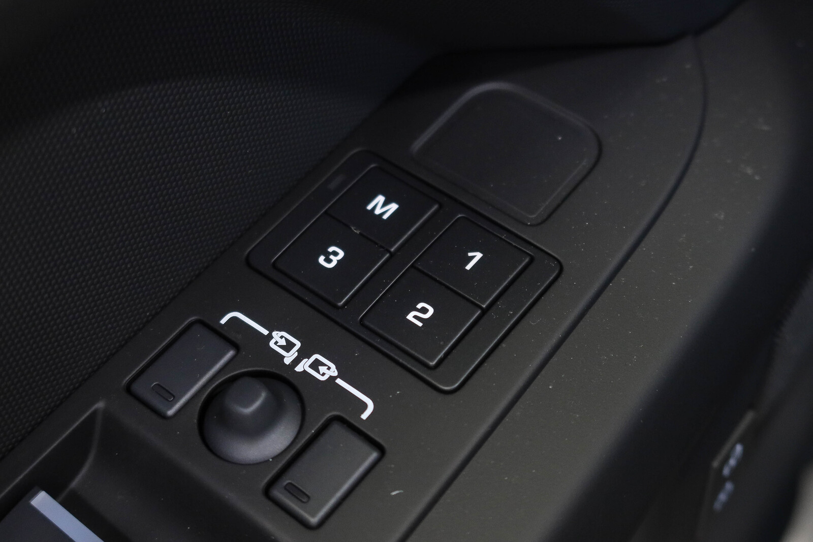 Land Rover Defender 2026