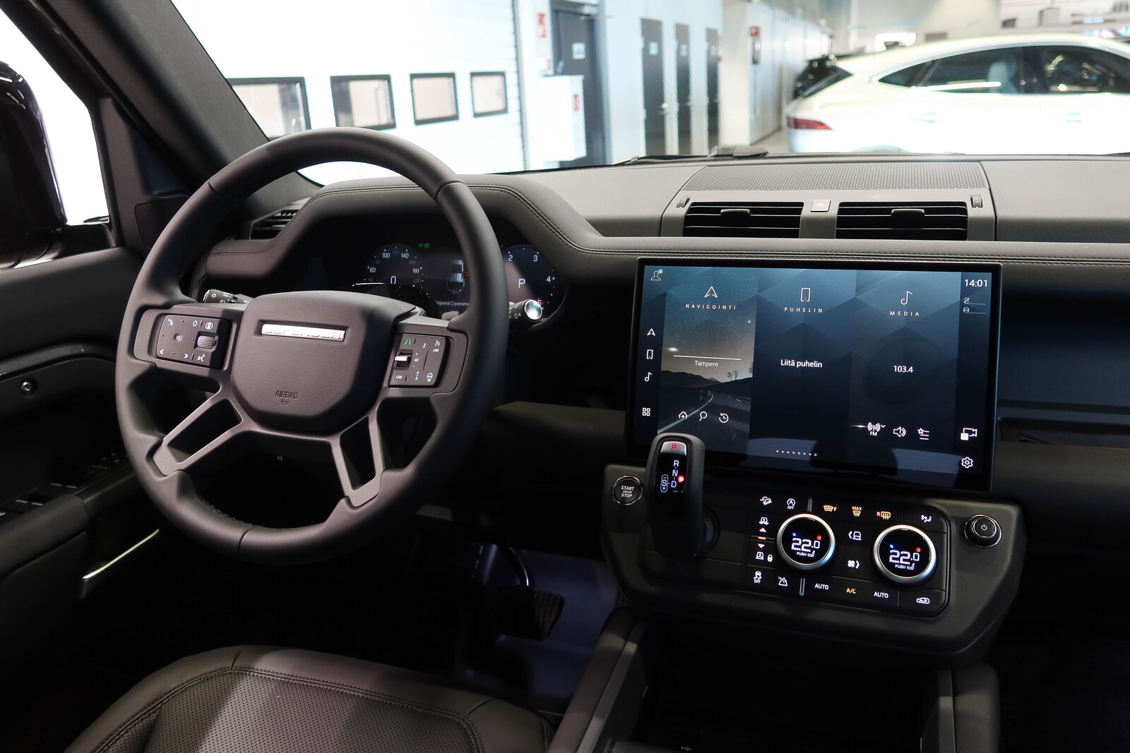 Land Rover Defender 2026