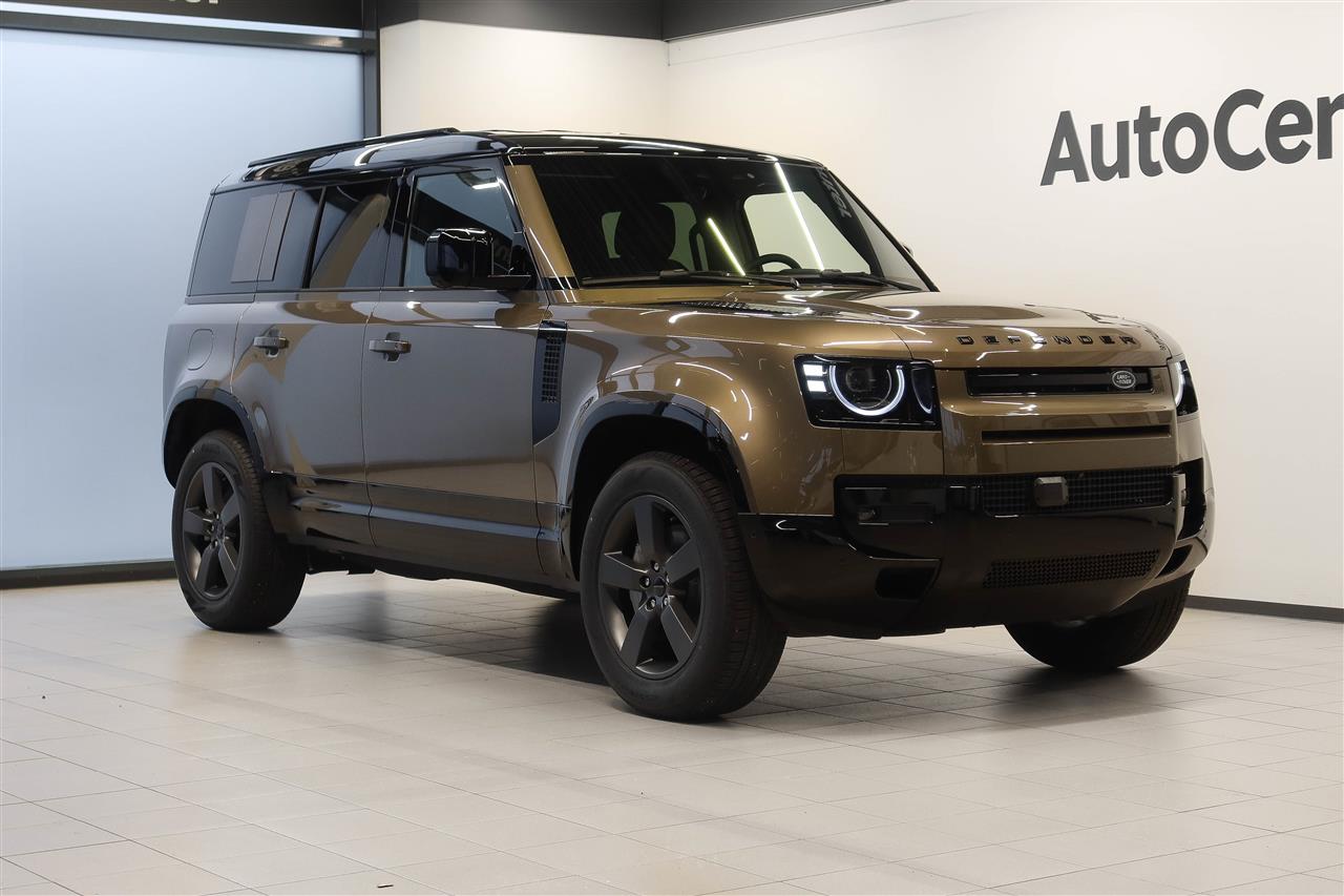 Land Rover Defender 2026