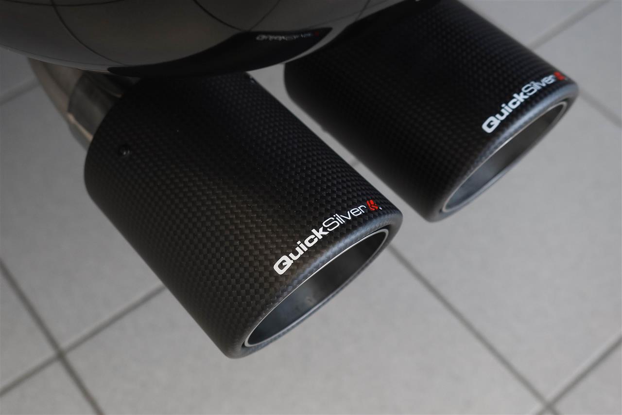 Land Rover Defender 2025