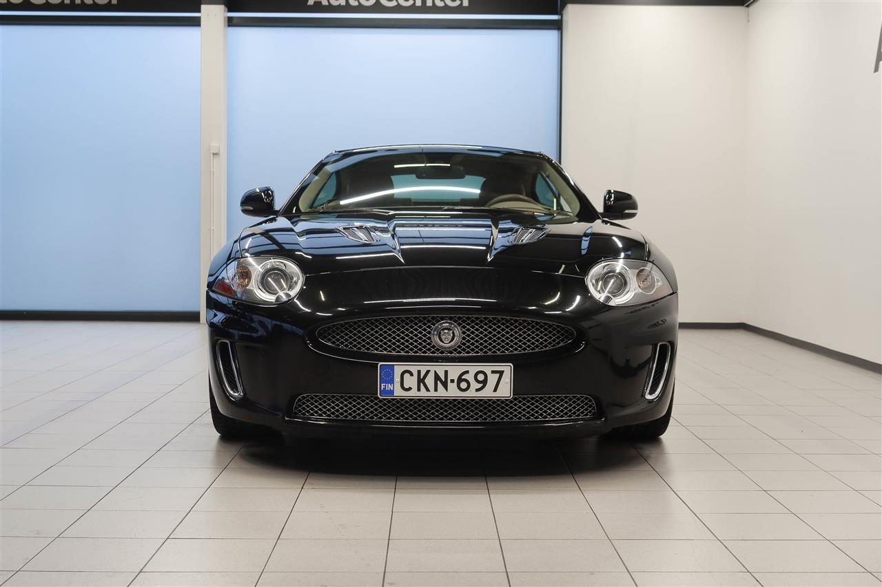 Jaguar XKR 2010