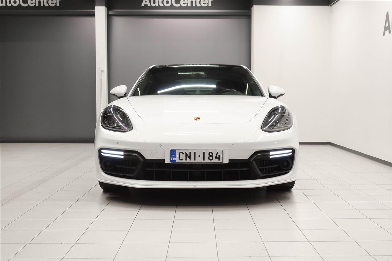 Porsche Panamera 2018