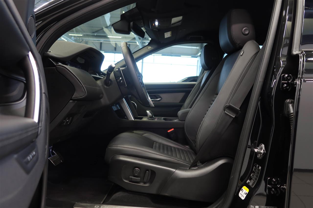 Land Rover Discovery Sport 2025