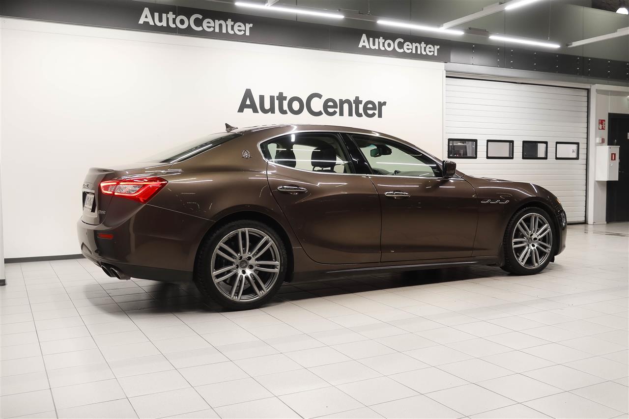 Maserati Ghibli 2015