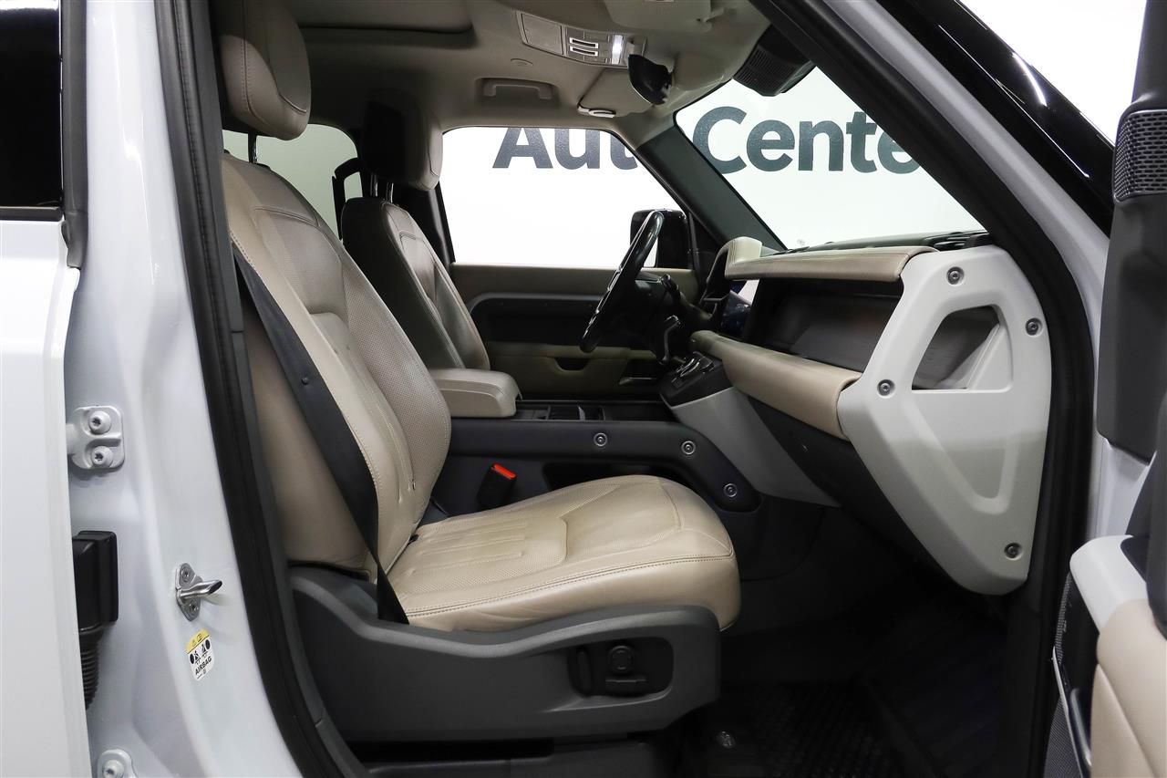 Land Rover Defender 2021