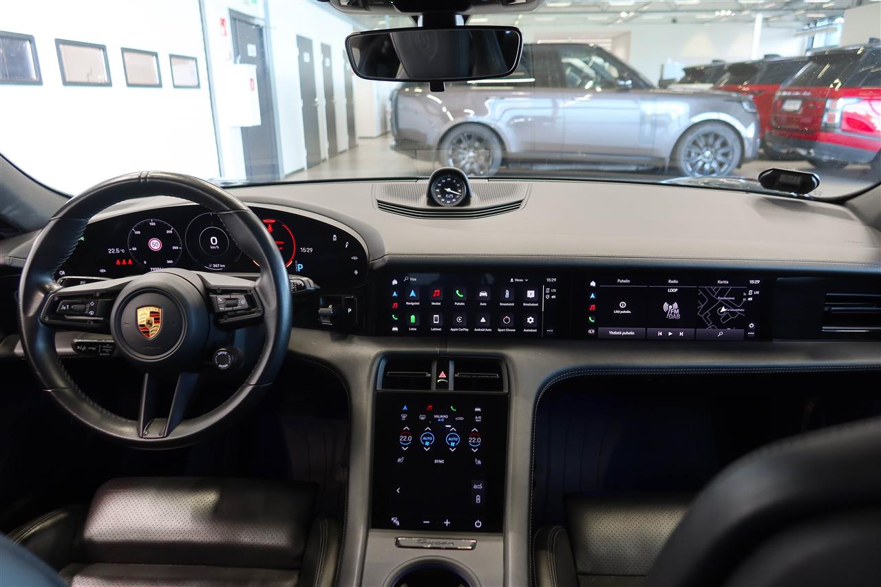 Porsche Taycan 2022