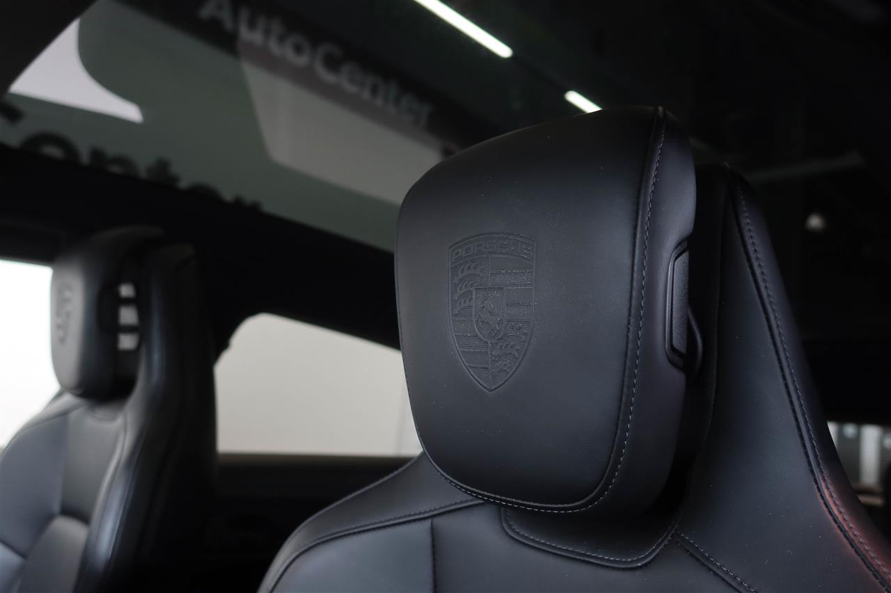 Porsche Taycan 2022