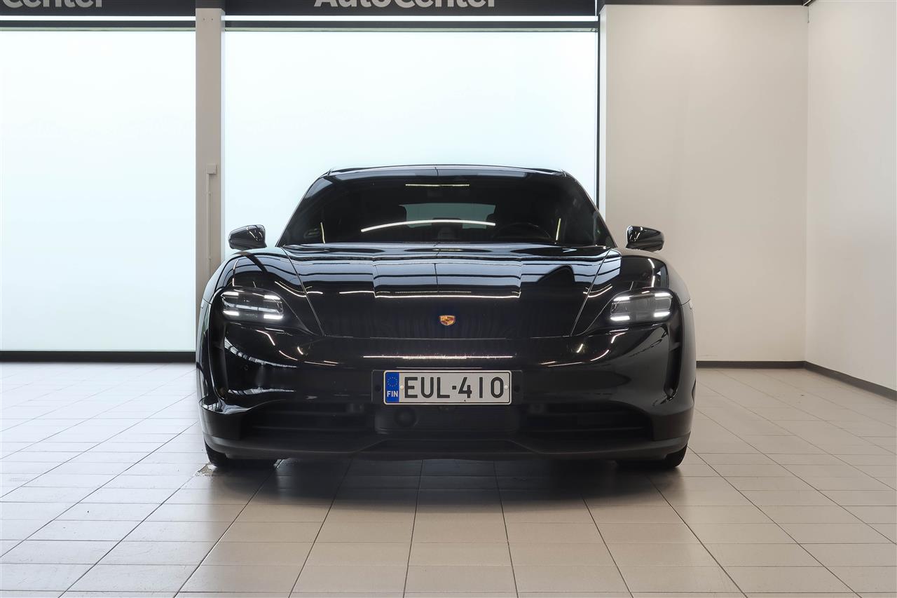 Porsche Taycan 2022