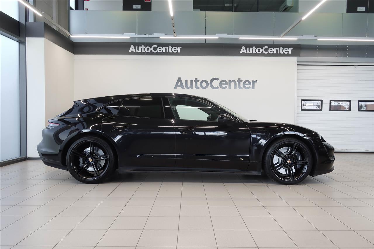 Porsche Taycan 2022