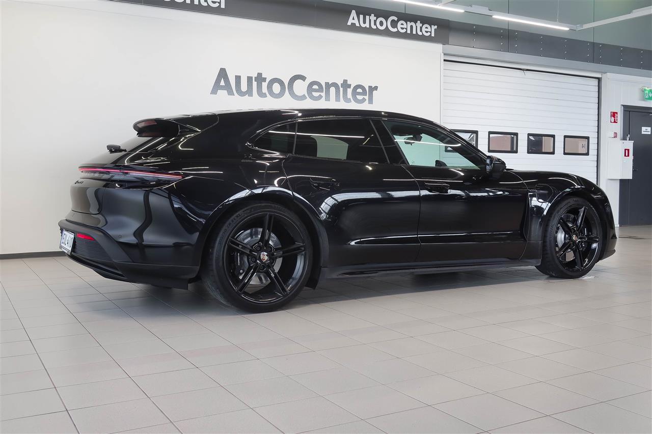 Porsche Taycan 2022