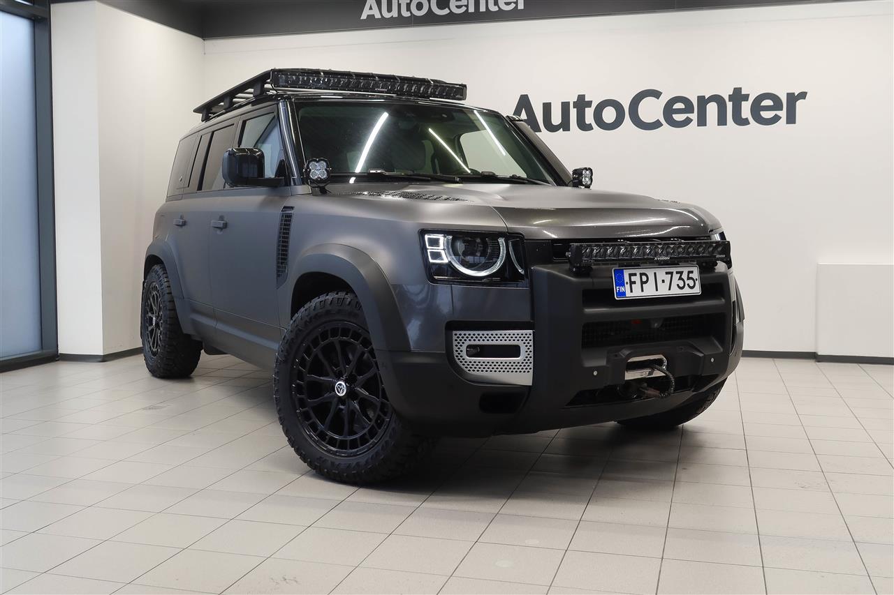 Land Rover Defender 2023