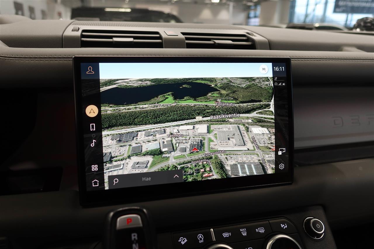 Land Rover Defender 2023