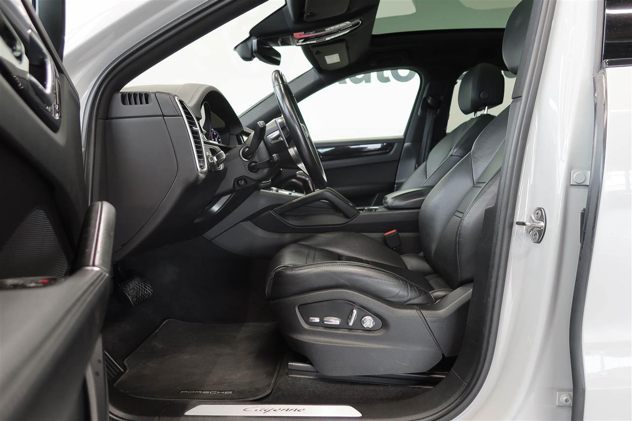 Porsche Cayenne 2020
