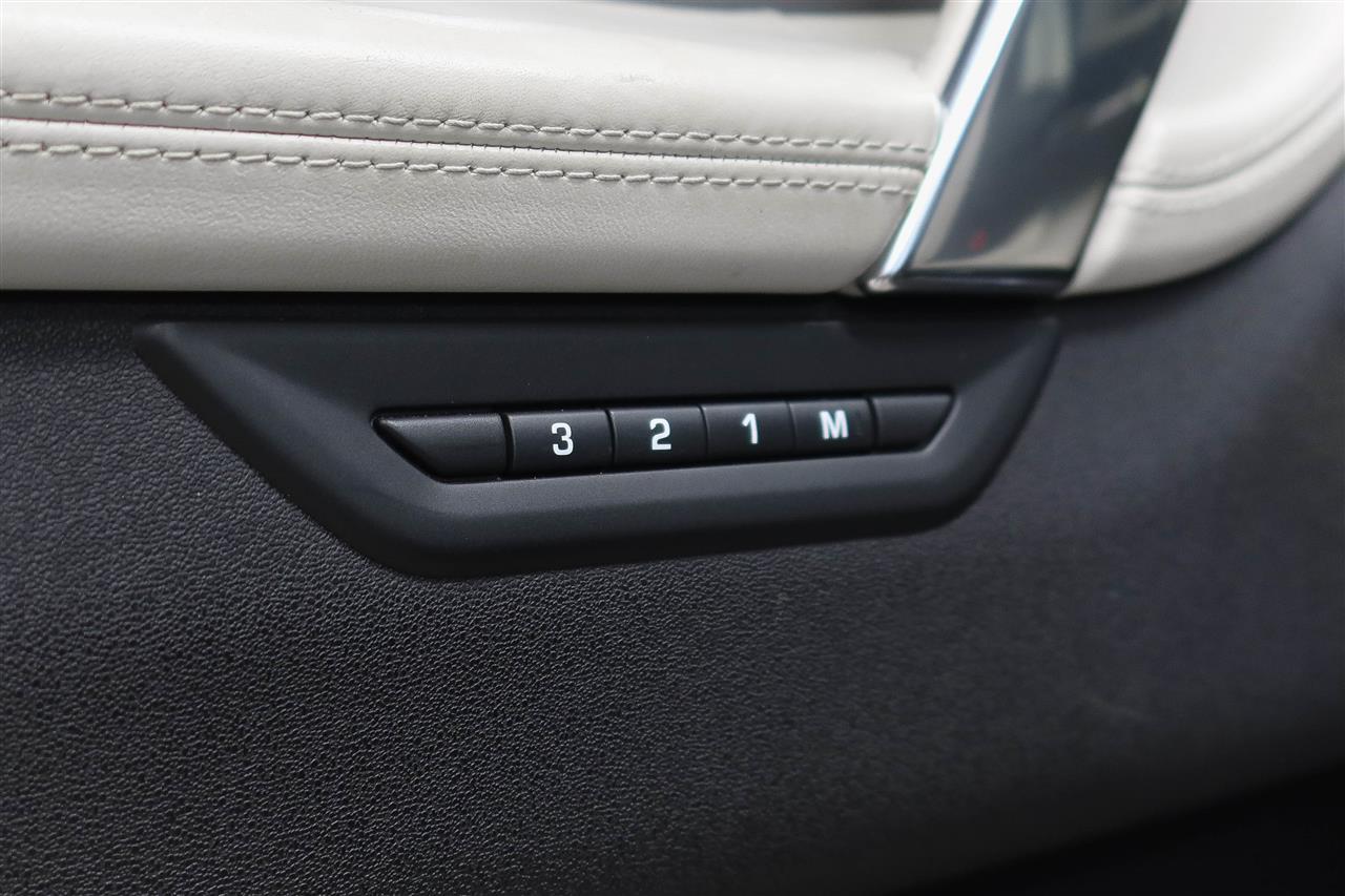 Land Rover Discovery Sport 2021