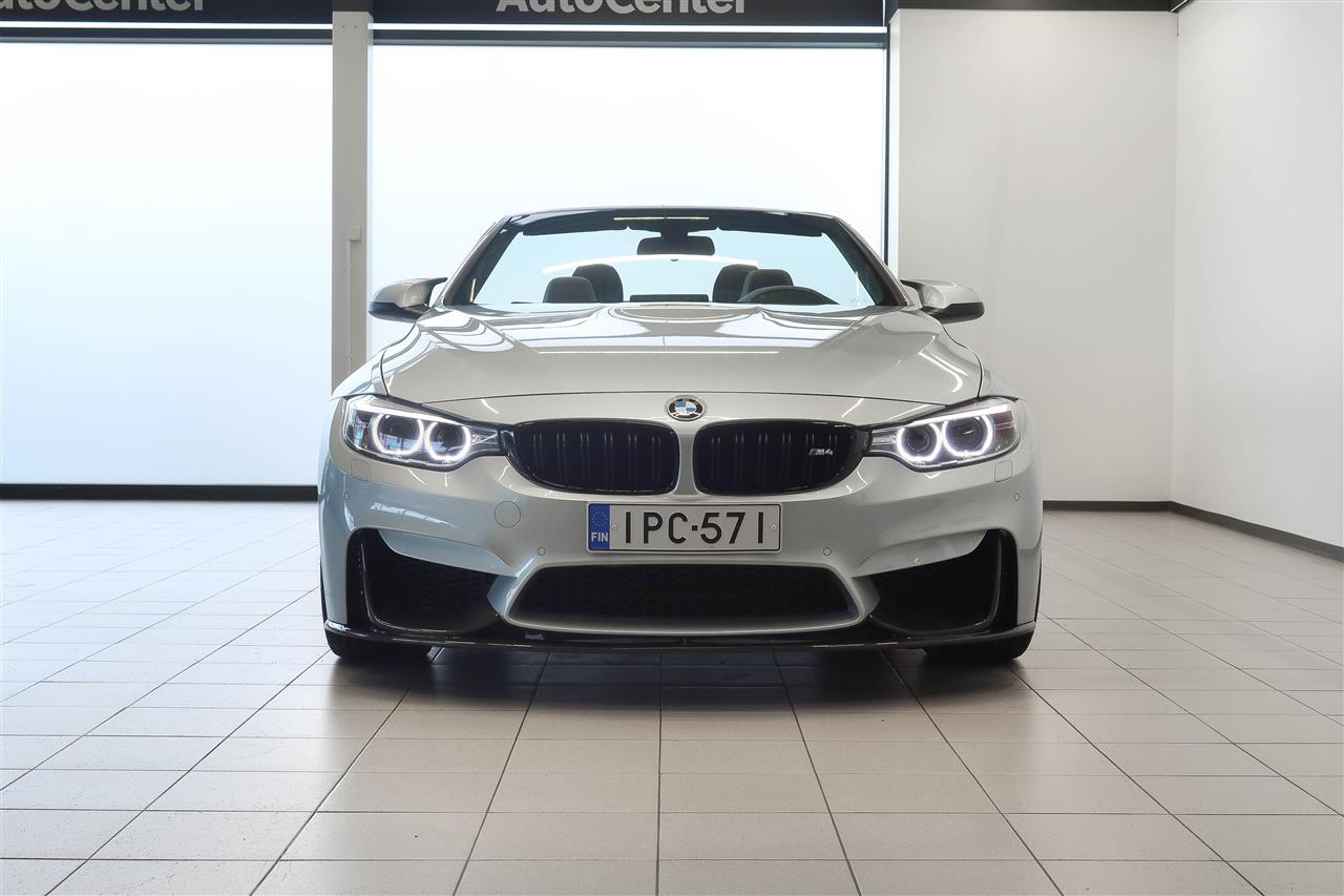 BMW M4 2015