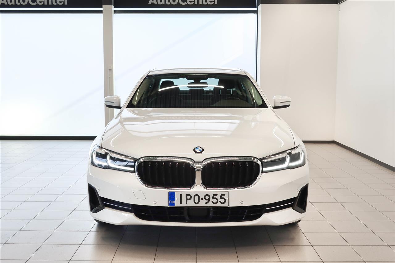 BMW 520 2023