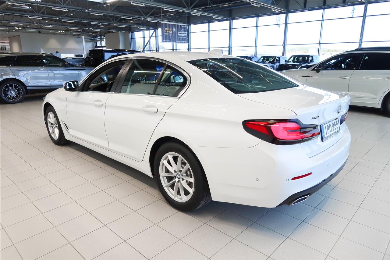 BMW 520 2023