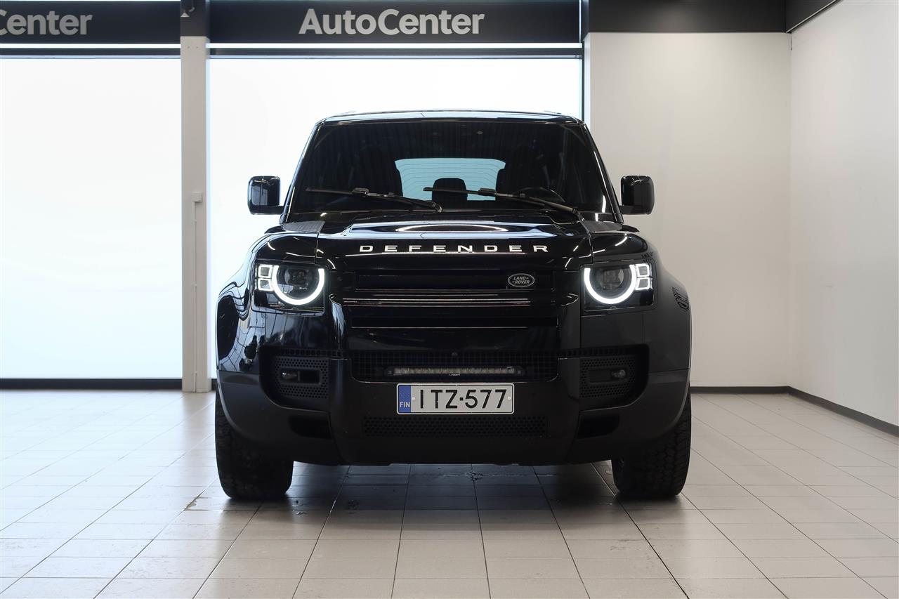 Land Rover Defender 2022