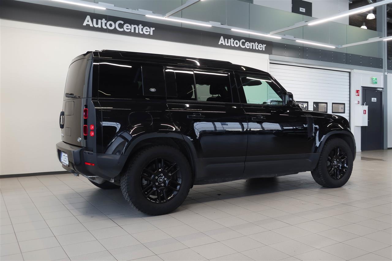 Land Rover Defender 2022
