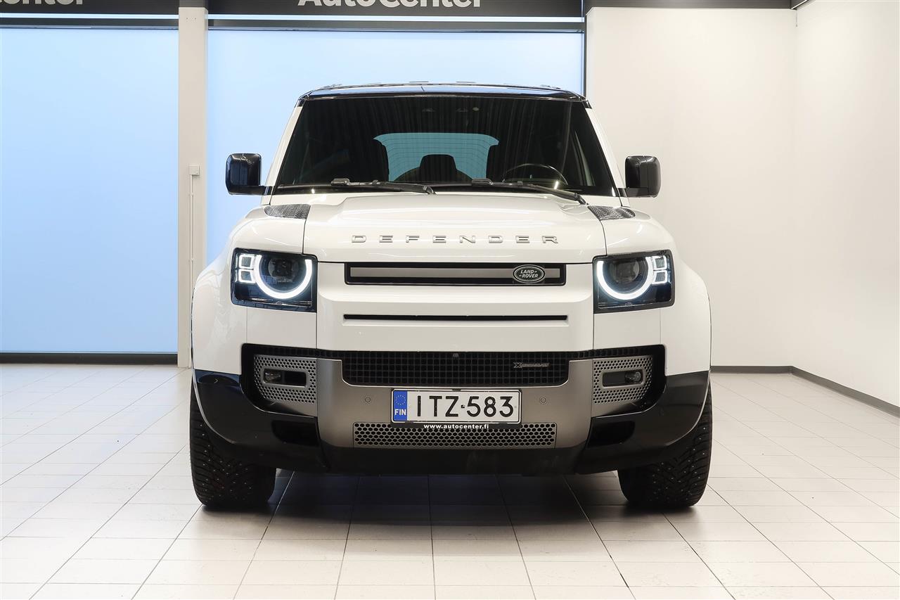 Land Rover Defender 2022