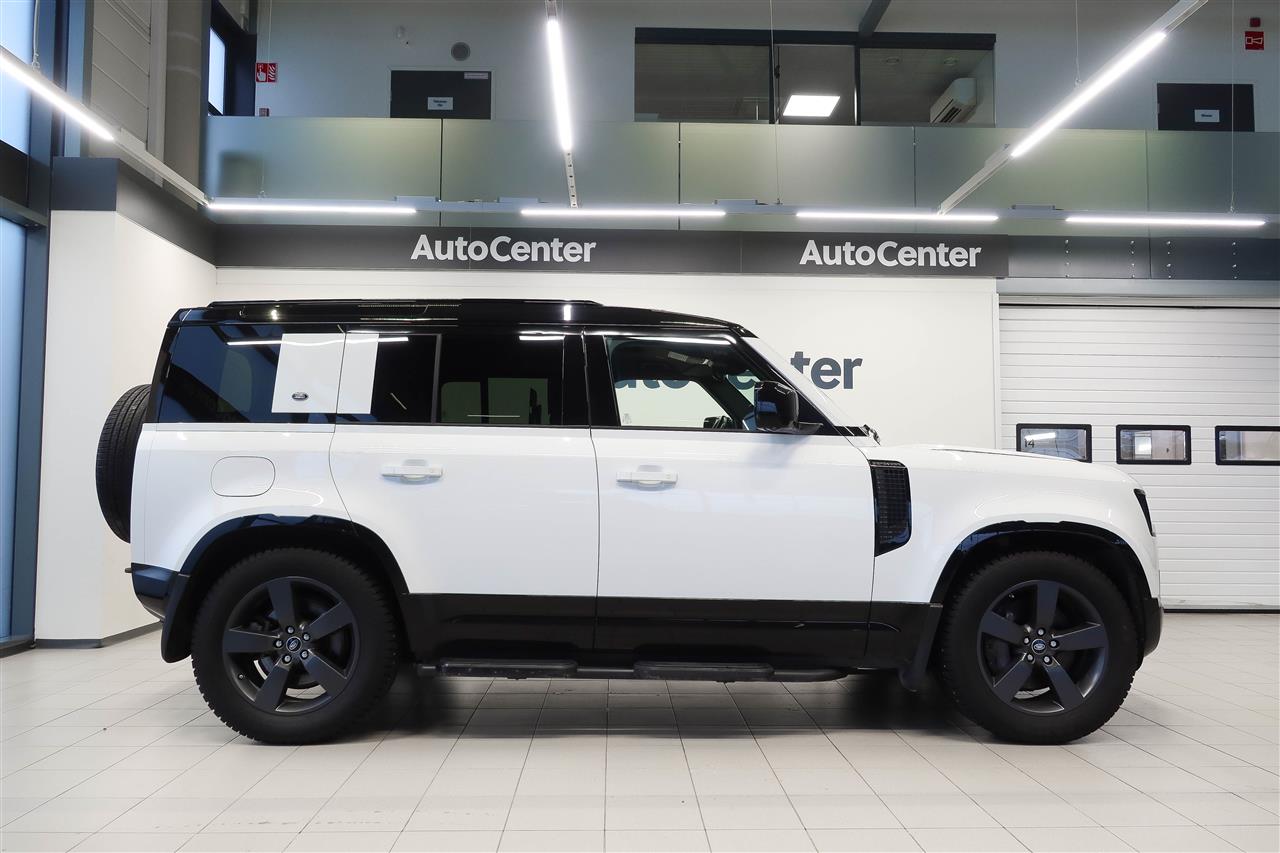 Land Rover Defender 2022