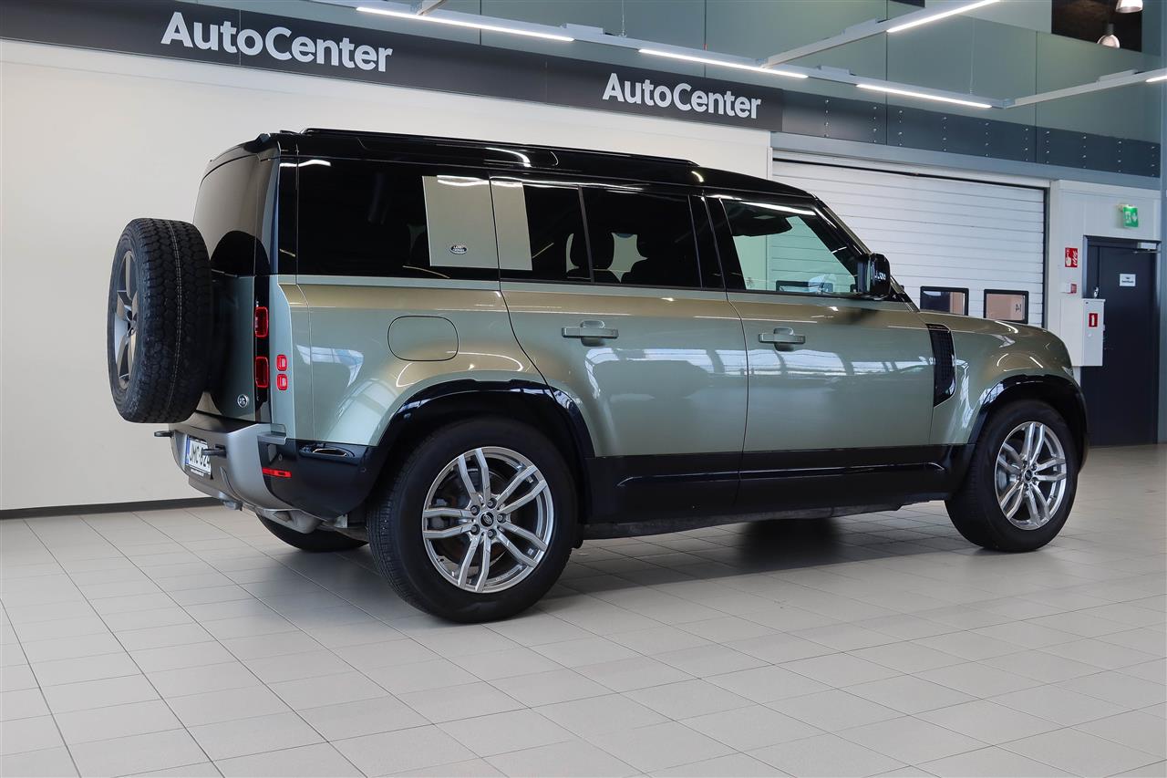 Land Rover Defender 2022