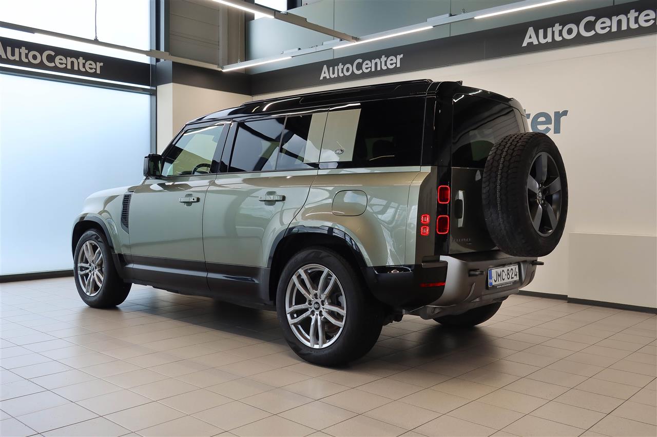 Land Rover Defender 2022