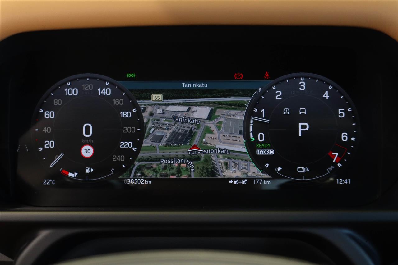 Land Rover Defender 2024