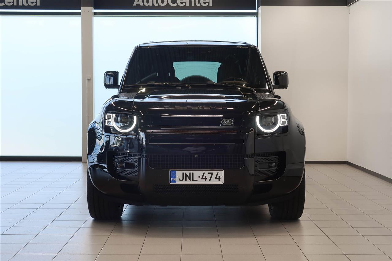 Land Rover Defender 2024