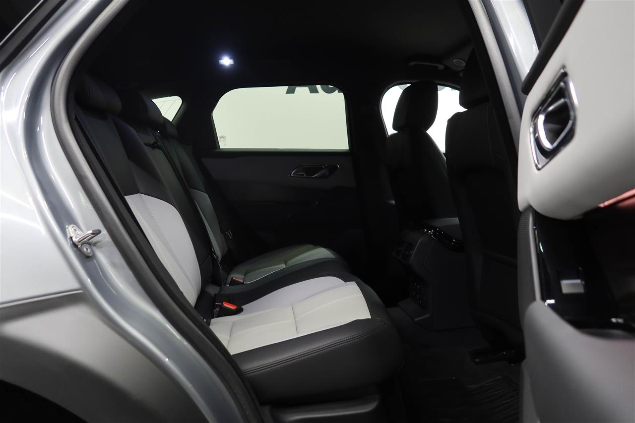 Land Rover Range Rover Velar 2025