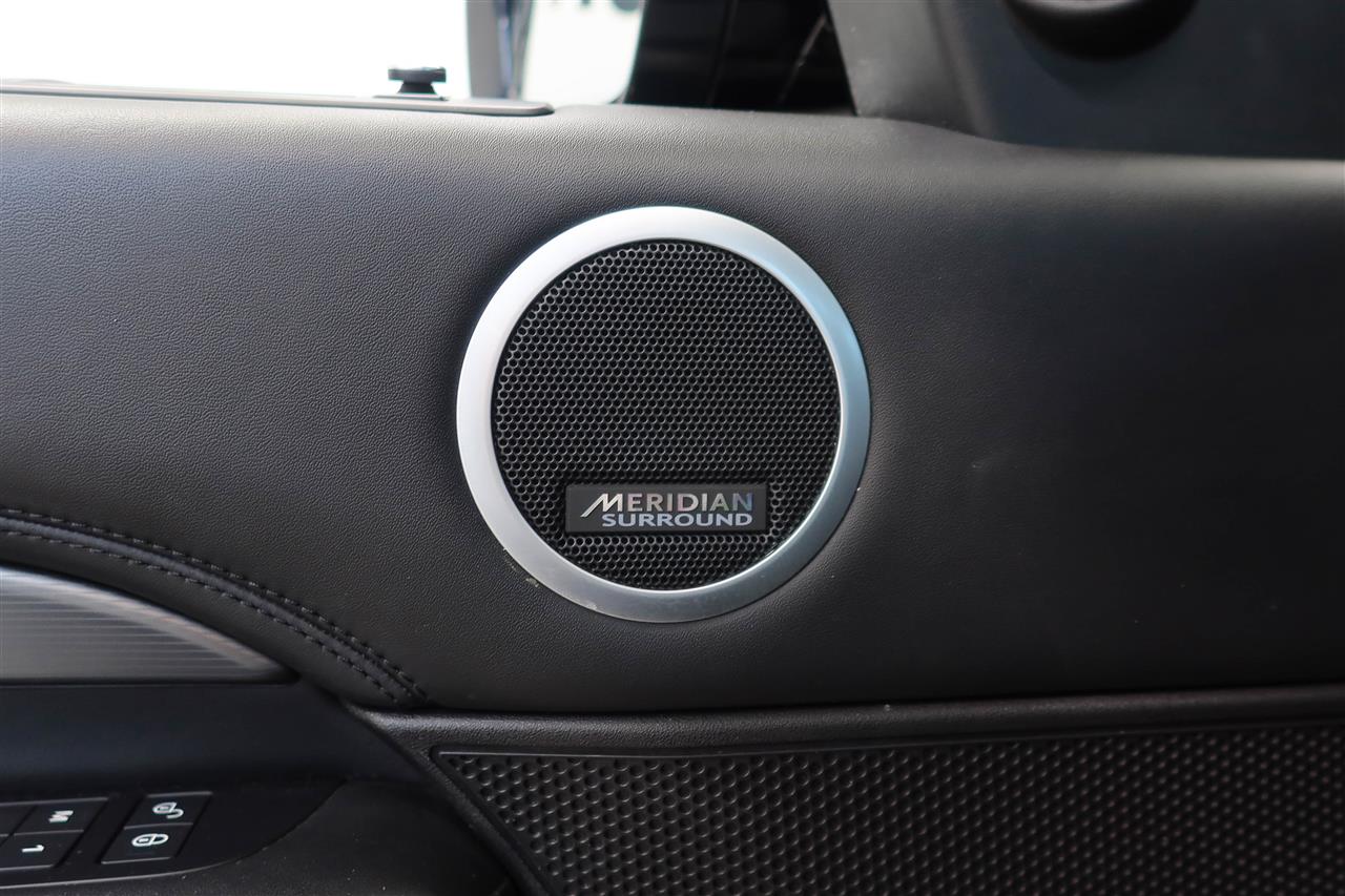 Land Rover Discovery 2017