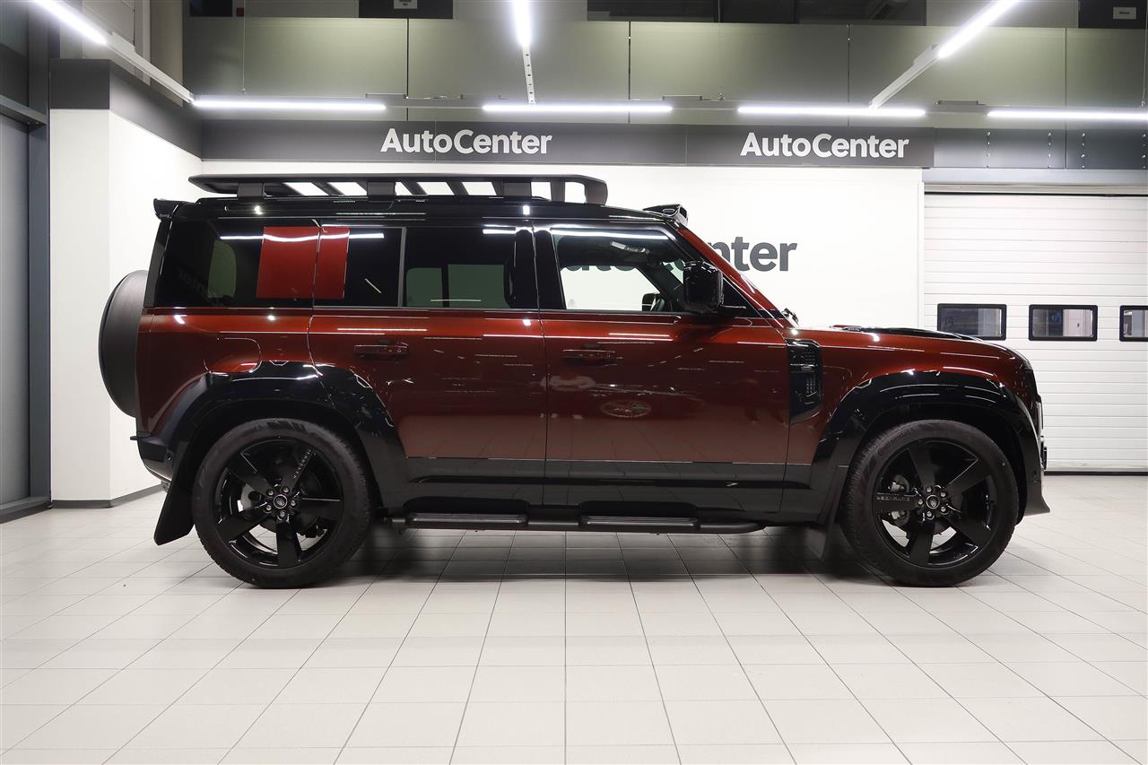 Land Rover Defender 2025